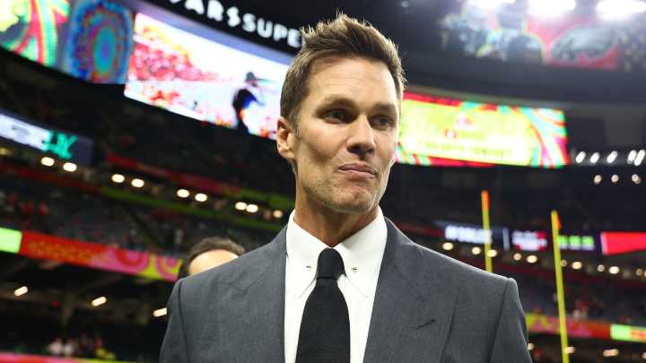 Tom Brady to play in flag football tournament with Rob Gronkowski