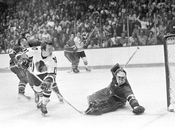 Hall of Fame goaltender Ken Dryden dead from cancer