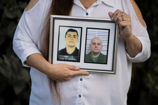 32 años después de un brutal asesinato, un hombre está siendo juzgado. Otra vez