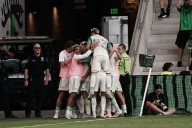 Deadspin | Last-second goal helps Austin beat Seattle, trim standings gap