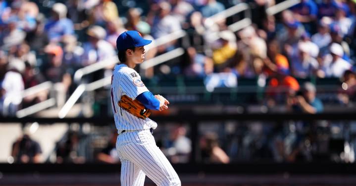 Jonah Tong and a pair of dingers lead the Mets to victory over the Padres