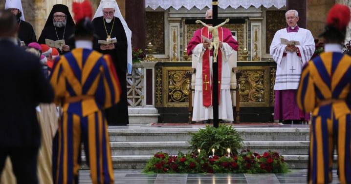 Pope honors 21st century martyrs: Christians killed by Islamic militants, mafias, Amazon ranchers