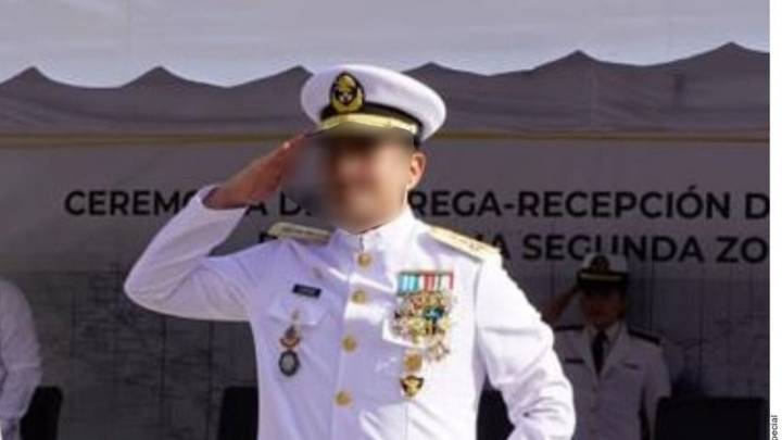 Cae vicealmirante por huachicol fiscal