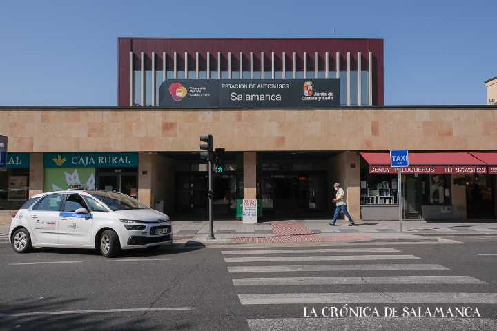 Abre al público la nueva oficina de atención a los usuarios del autobús urbano