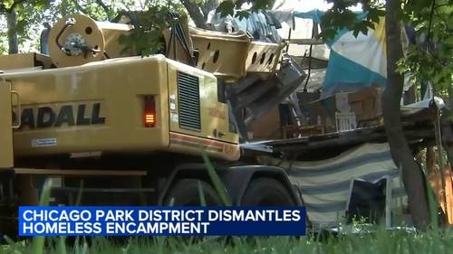 Homeless encampment dismantled at Legion Park in North Park, Chicago neighborhood, park district says reason was safety