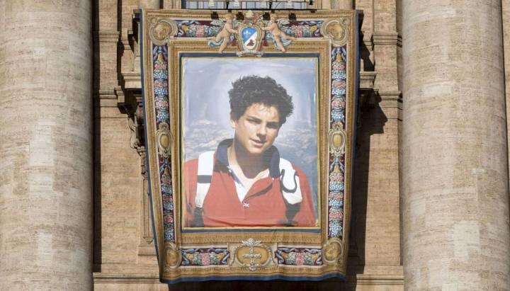 Carlo Acutis se convierte en el primer santo "millennial" tras canonización en el Vaticano