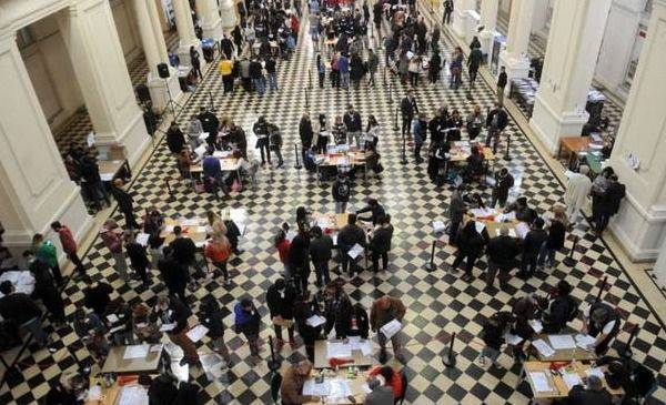 Arranca en el Pasaje Dardo Rocha el escrutinio definitivo de los comicios del domingo
