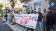 Concentración de trabajadores de Digi en Juan Flórez