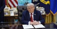 Trump anuncia una nueva batería de aranceles, incluido el 100% a todos los productos farmacéuticos