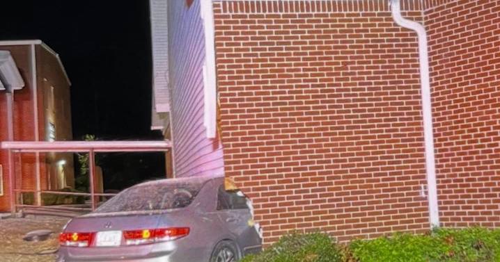 Car crashes into Georgia church, driver missing