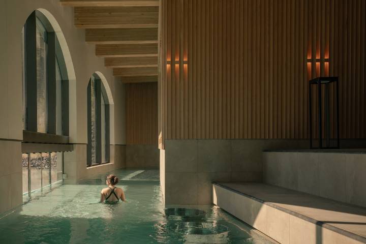 A new thermal bathing spa opens at Fairmont Chateau Lake Louise