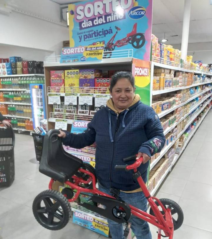 Golópolis entregó el premio por el sorteo del Día del Niño