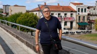 «Me llevo a mi madre y mi tía, encamadas, por el ruido de tres bares en Ribadavia»
