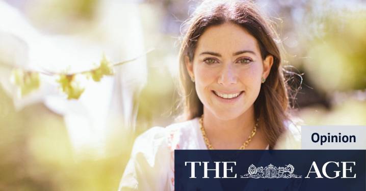 Best-selling romance novels like mine are keeping Australian bookshops alive. Stop calling them “trash”