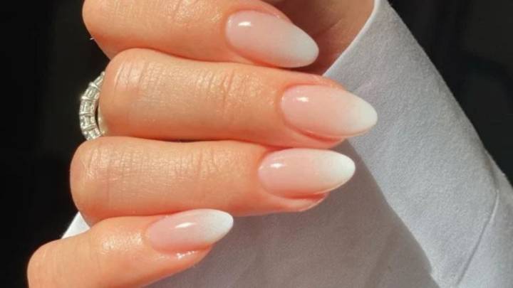 Manicura francesa perfecta en casa: cómo lograr uñas limpias y elegantes en solo 5 minutos esta primavera