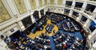 Elecciones 2025: ¿cómo se reparten las bancas de senadores y diputados en la Legislatura tras los resultados en Buenos Aires?