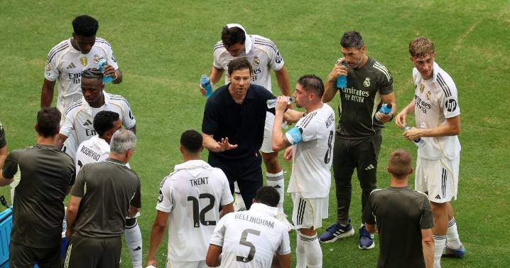 Ha dolido, pero ya estamos en modo Champions, advierte Xabi Alonso tras derrota en el derbi