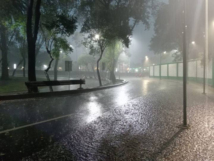 Lluvias provocan desastres en distintos estados; pronostican más para hoy