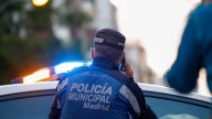 Detenidos dos matrimonios por dejar a sus hijos en un coche para irse de fiesta por Madrid