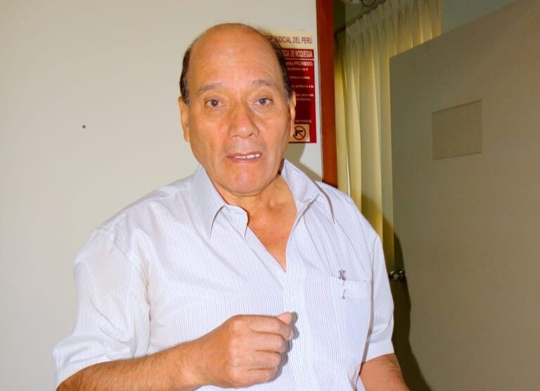 Frente Anticorrupción organiza pollada para financiar acciones legales contra Huatipuka
