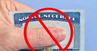 Es oficial: el Gobierno solicita que devuelvan sus tarjetas del Seguro Social todas las personas que hayan hecho esto