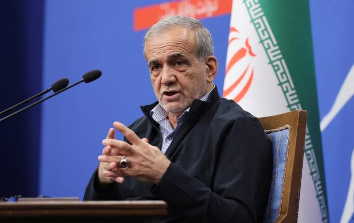 El presidente de Irán reiteró su apoyo a Nicolás Maduro ante tensiones con EEUU