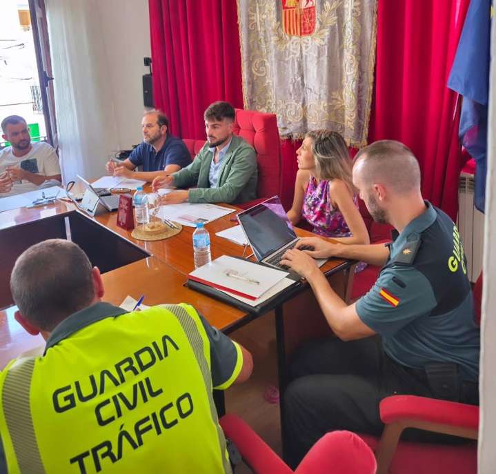 Preparativos en Moclín para la Romería del Cristo del Paño