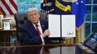 TikTok seguirá en EU tras orden ejecutiva firmada por Donald Trump bajo una nueva empresa, operada completamente por inversionistas americanos.