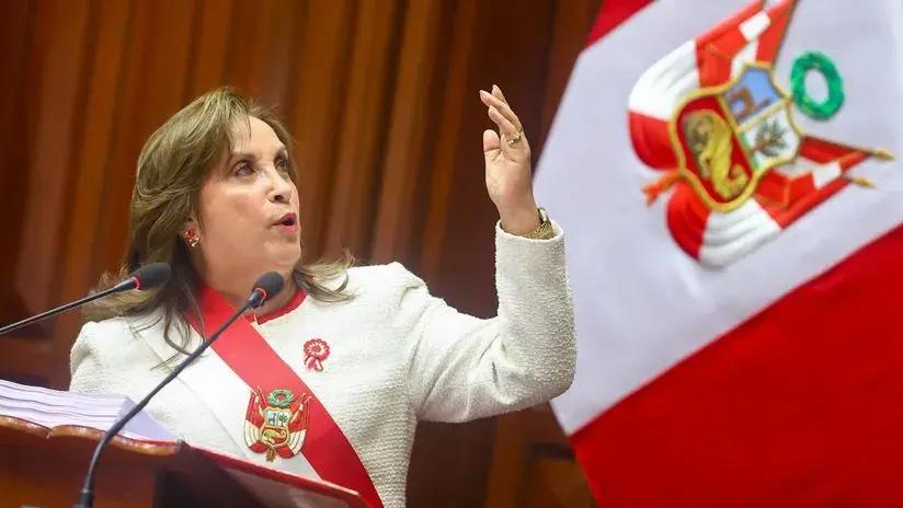 Dina Boluarte es más desaprobada por las mujeres y registra cero aprobación entre jóvenes de 18 y 24 años