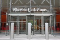 Alerta NYT de mordaza e intimidación de Trump