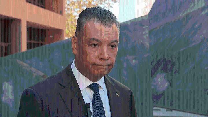 Sen. Alex Padilla visits San Diego immigration court