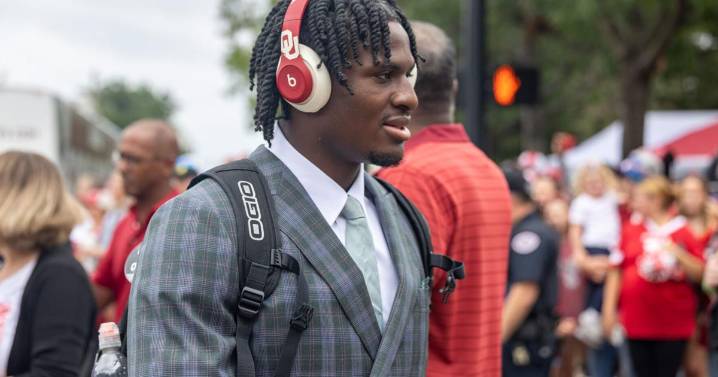 Courtland Guillory lives up to billing in OU debut; Sammy Omosigho makes move inside look easy