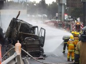 IMSS e ISSSTE atienden a heridos por explosión de pipa