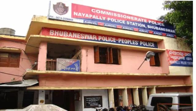 Woman Escapes Abduction Bid By Jumping Out Of Moving Auto