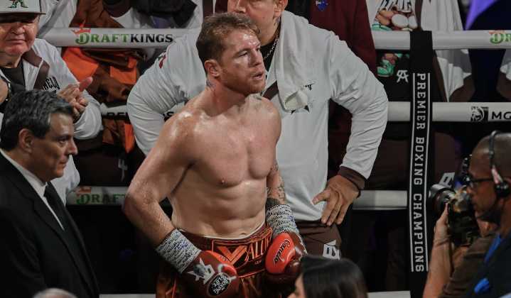 Canelo vs Crawford, la pelea menos mexicana del siglo: sin himno, transmisión ni acompañamiento