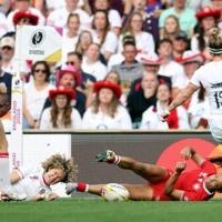 Matthews at the double as England beat Canada to win Women's Rugby World Cup