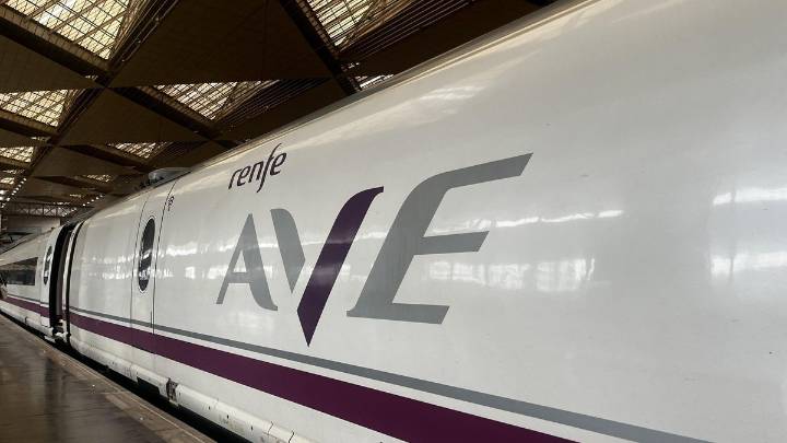 Adif reactiva la entrada de la competencia en el AVE a Galicia, Asturias, Cantabria, Cádiz y Huelva