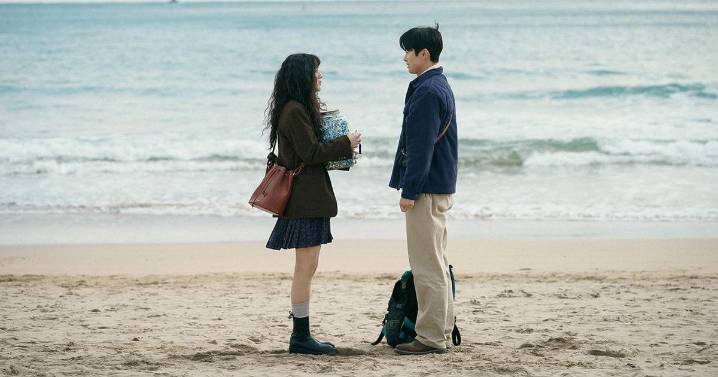 Netflix fans hail 'simple yet heartwarming' film as it breaks records just weeks after release