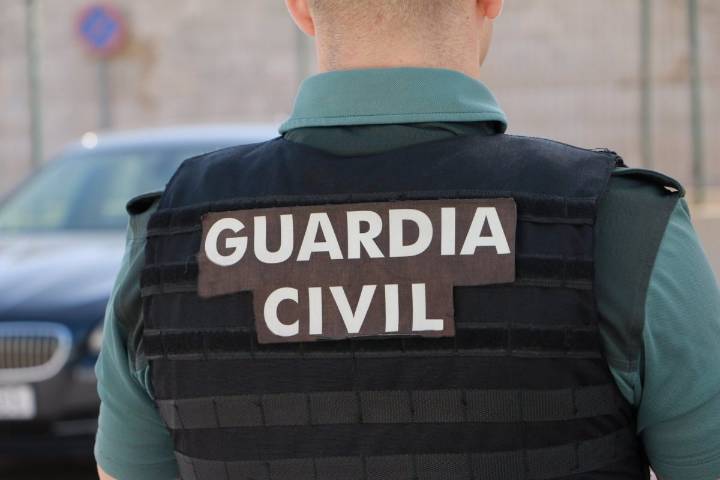 Un empresario del ocio nocturno, entre los implicados en la macrooperación de la Guardia Civil en Santa Cruz