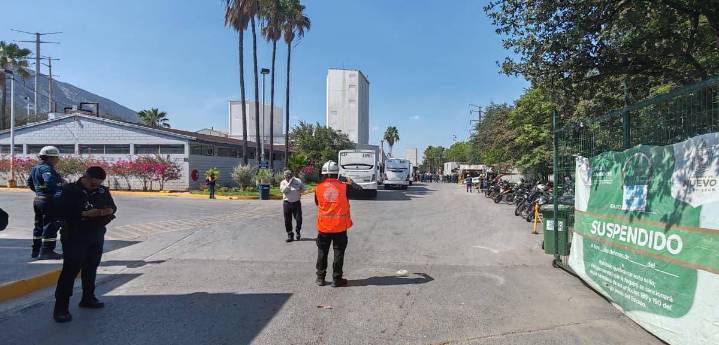 Evacuan a más de 70 personas por incendio y explosión en Zinc Nacional, en Nuevo León