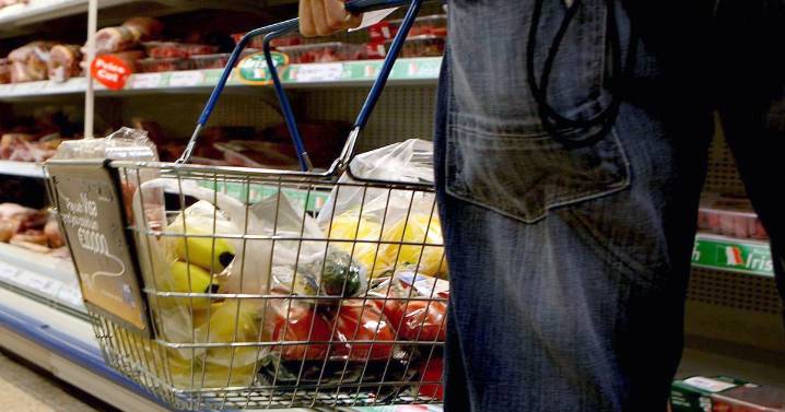 UK supermarkets urged to make major change for all shoppers aged 16 and 17