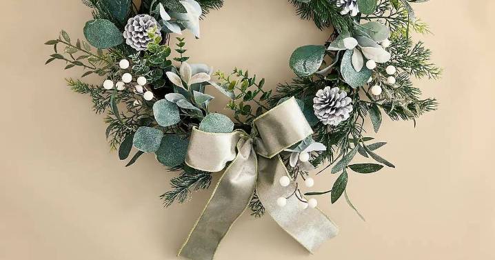 Dunelm's 'elegant and charming' £22 wreath 'gets compliments from neighbours'