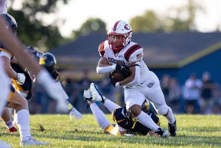 Kalamazoo-area high school football scoreboard for Week 5 of 2025 season