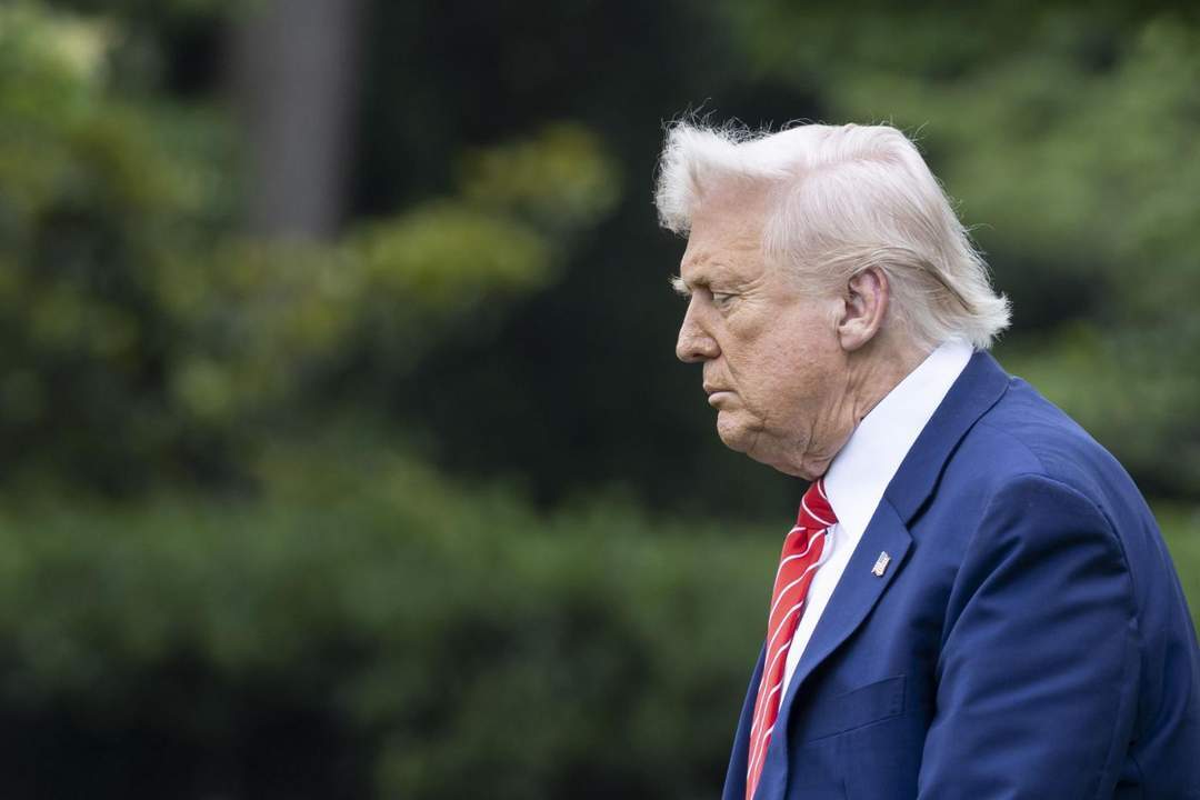 Trump anuncia la muerte de once "terroristas" en un ataque contra una embarcación con drogas