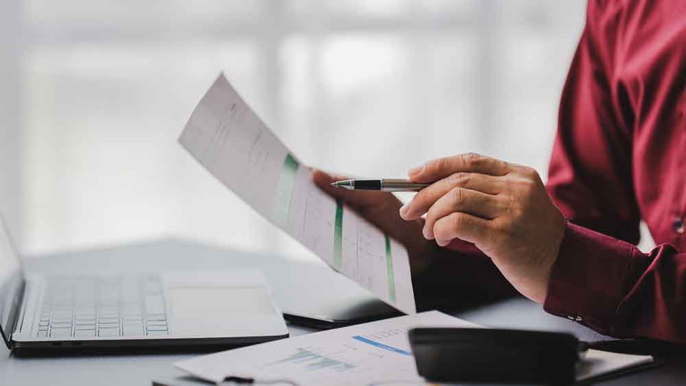 Cumple con la ley: guía para implementar factura electrónica según la ley Crea y Crece