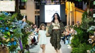 El comercio de Cangas prepara este planazo: feria del stock y desfile de moda local bajo las estrellas