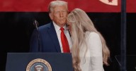 Charlie Kirk recibirá Medalla presidencial de la Libertad; Trump asegura que intentaron silenciarlo porque sus oponentes sabían que estaba ganando