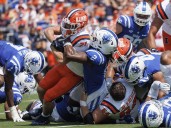 No. 11 Illinois takes over after halftime to beat mistake