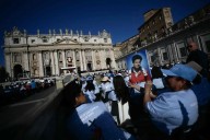 El Papa León XIV proclama santo a Carlo Acutis, el primero de los 'millennial'