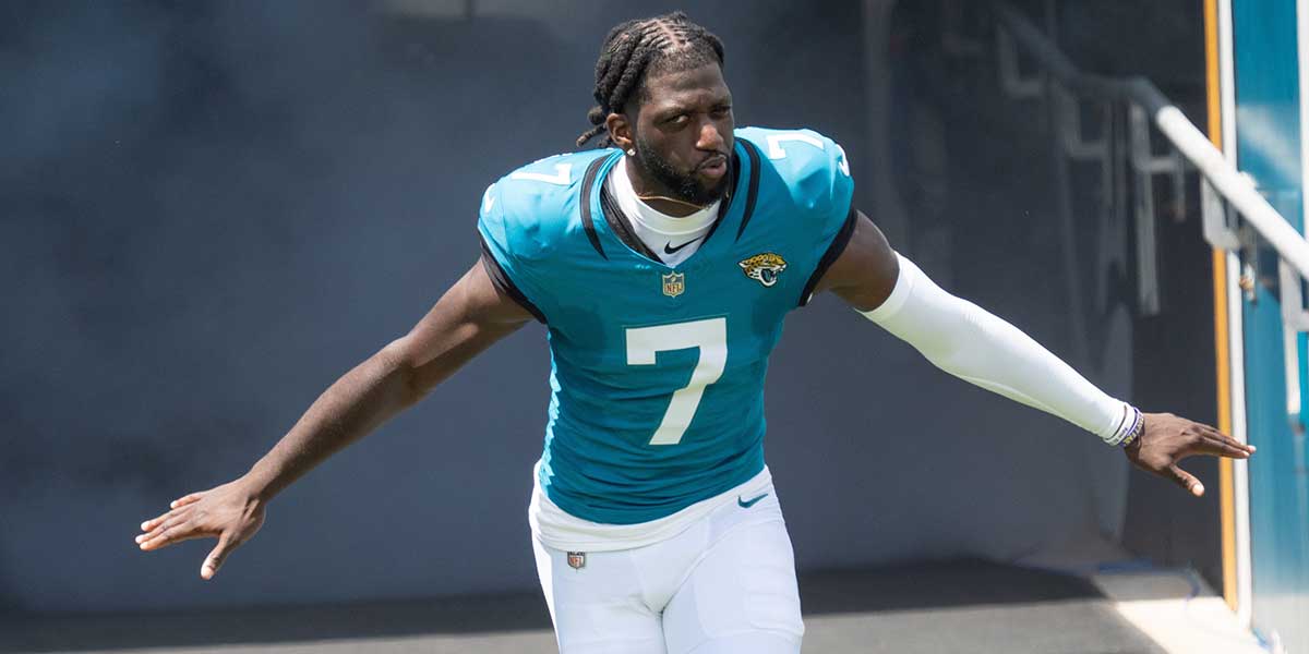 Jaguars’ Brian Thomas Jr. practices through wrist injury after nightmare game